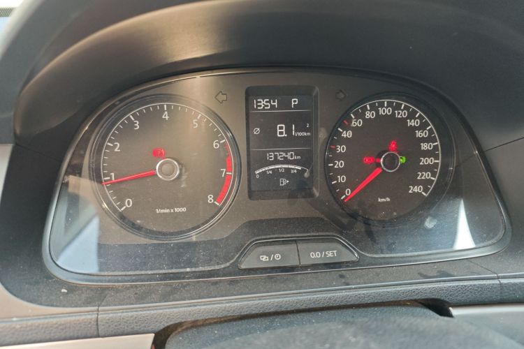 大众 朗逸 2015款 1.6L 自动风尚版中控内饰15