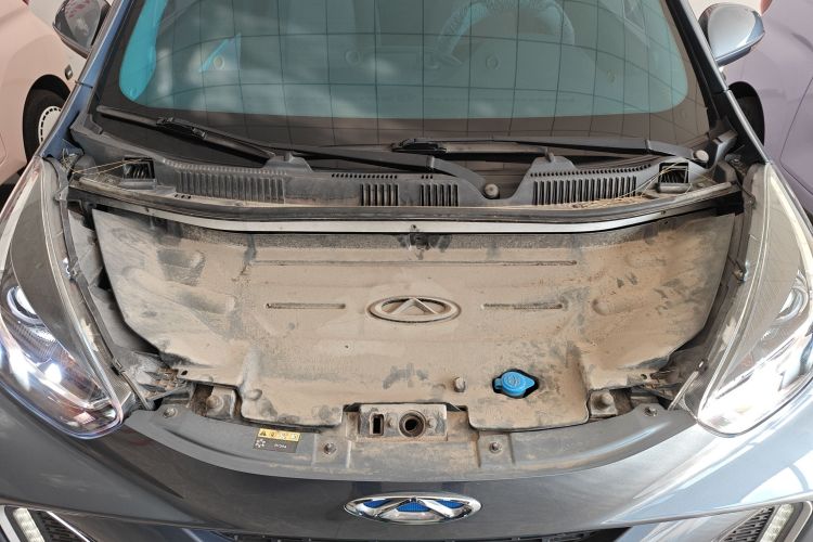 奇瑞 小蚂蚁 2021款 15万蚁粉款 蚁炫版 三元锂机舱底盘24