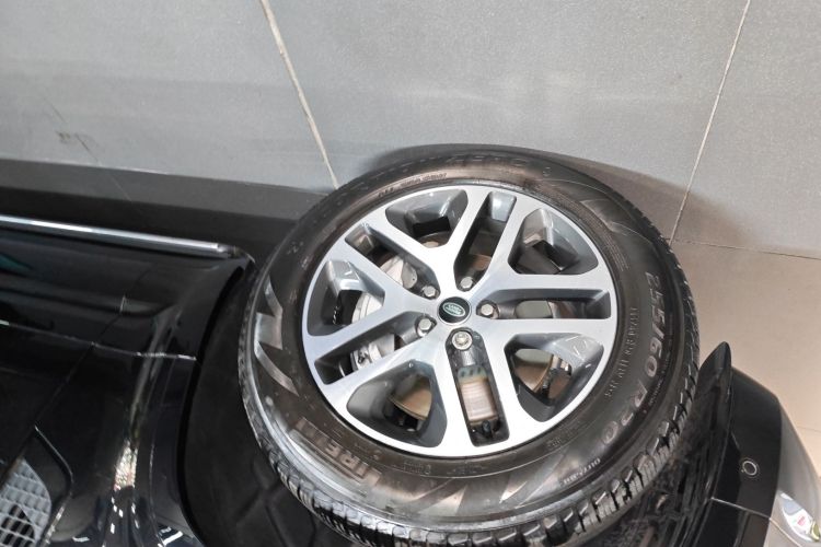 路虎卫士 2024款 110 3.0T P400 X-DYNAMIC HSE车身外观6007