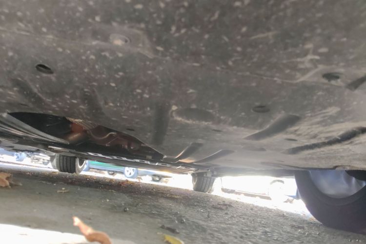 比亚迪 汉 2022款 DM-i 121KM 尊享型局部细节9008