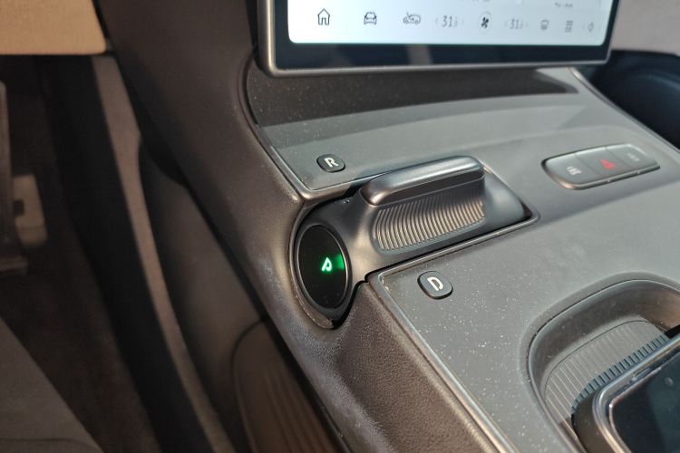 蔚来ET5T 2023款 75kWh Touring中控内饰18