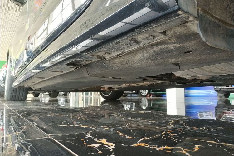 奥迪A6L 2018款 30周年年型 45 TFSI quattro 运动型局部细节9002