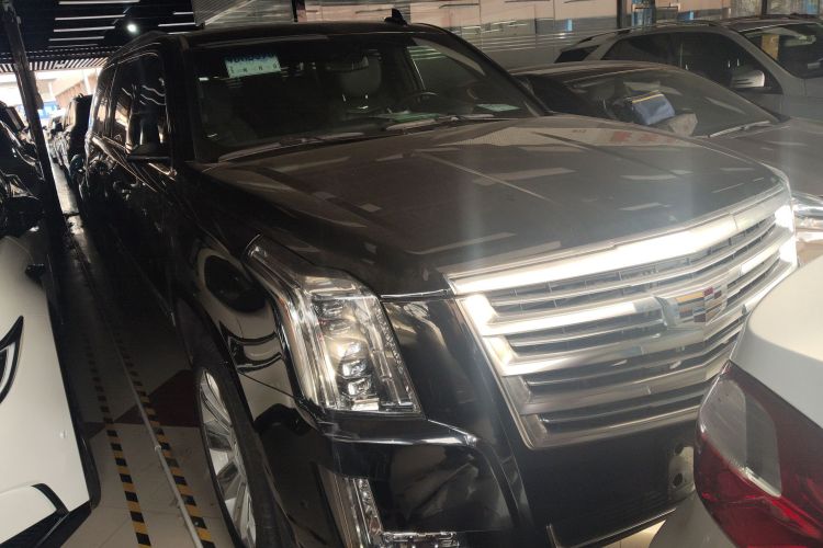 凯迪拉克 凯雷德ESCALADE 2017款 6.2L ESV铂金版加长型车身外观6002