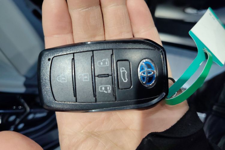 丰田 赛那SIENNA 2021款 2.5L混动 豪华版中控内饰7001