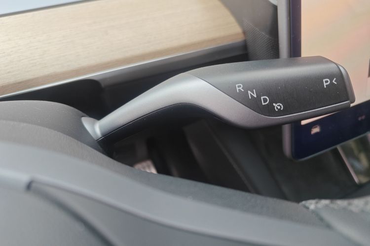 特斯拉 Model Y 2022款 Performance高性能全轮驱动版中控内饰18