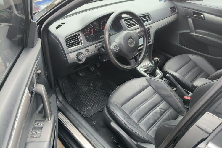 大众 朗逸 2013款 改款 1.4TSI 手动豪华版中控内饰20