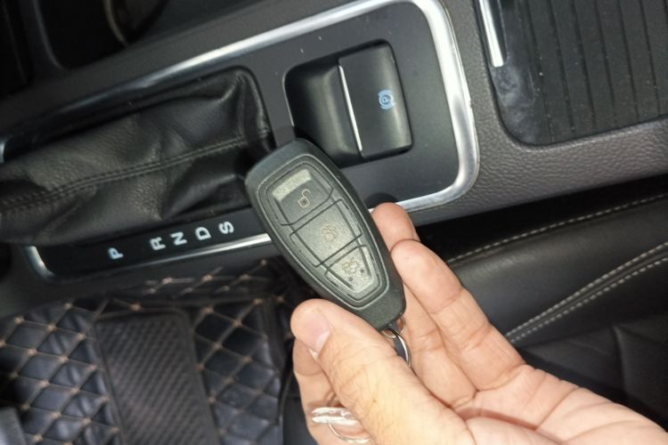 福特 翼虎 2017款 EcoBoost 245 四驱豪翼型中控内饰11