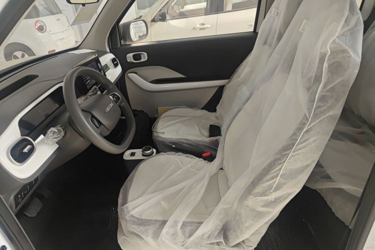 吉利银河 熊猫 2025款 210km 元气熊中控内饰19