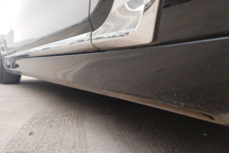 宝马7系 2016款 730Li 领先型局部细节9001