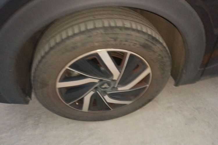 哪吒汽车 哪吒U 2021款 Pro 400 行业定制版车身外观6007