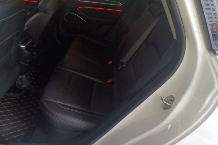 吉利汽车 帝豪 2022款 第4代 1.5L CVT精英型中控内饰7004