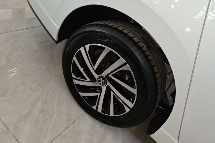 大众 朗逸 2024款 300TSI DSG满逸版车身外观6008