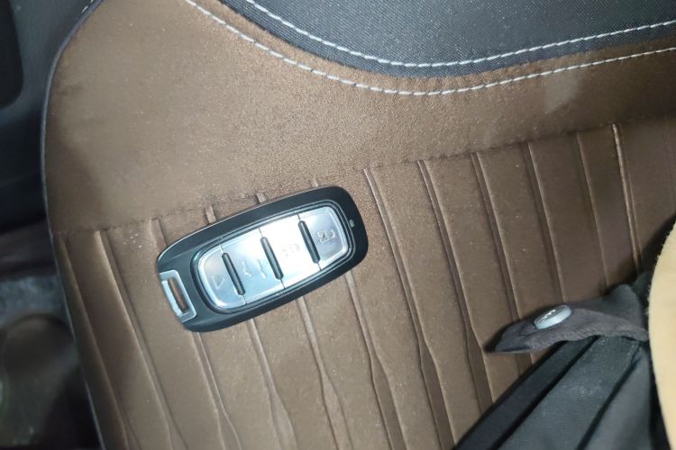 铃木 天语 SX4 2013款 1.6L 自动酷锐型中控内饰7001