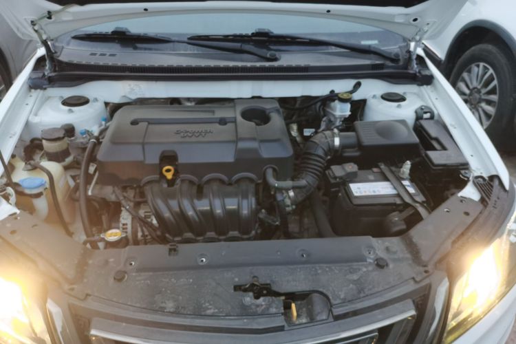 吉利汽车 帝豪 2017款 三厢百万款 1.5L 手动向上版机舱底盘24