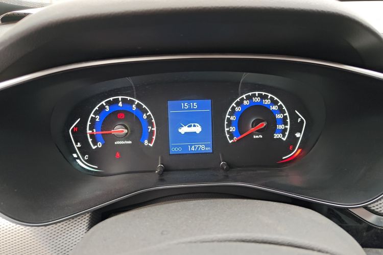 北京汽车 北京X3 2019款 1.5T 手动荣耀版中控内饰14