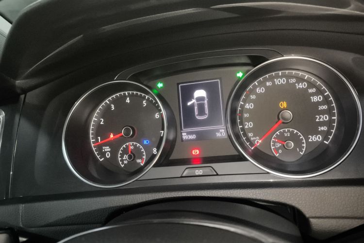 大众 高尔夫 2018款 230TSI 手动舒适型中控内饰14