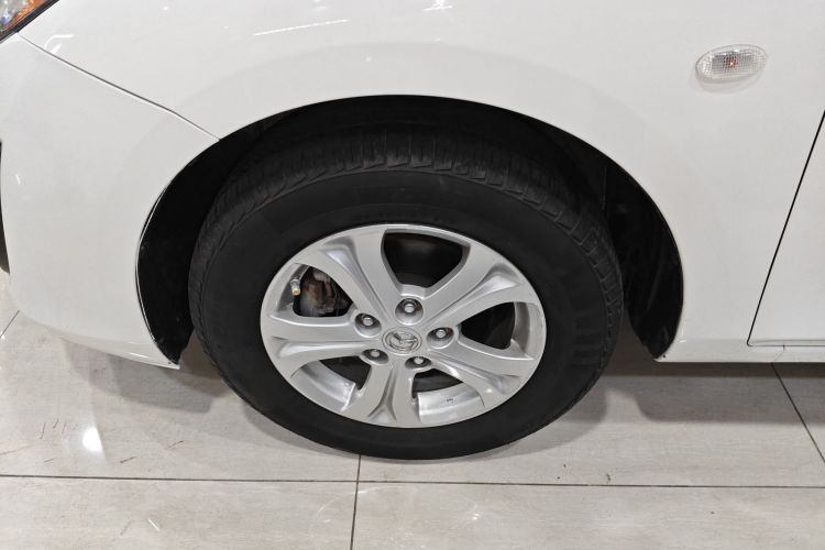 马自达3星骋 2015款 三厢 1.6L 自动舒适型车身外观6007