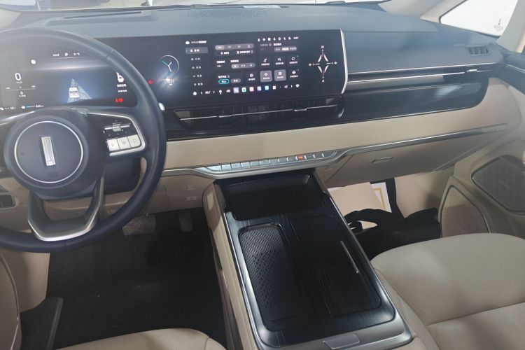 魏牌 高山 2023款 四驱旗舰版中控内饰16