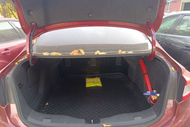 雪佛兰 科鲁兹 2018款 320 自动先锋天窗版机舱底盘23