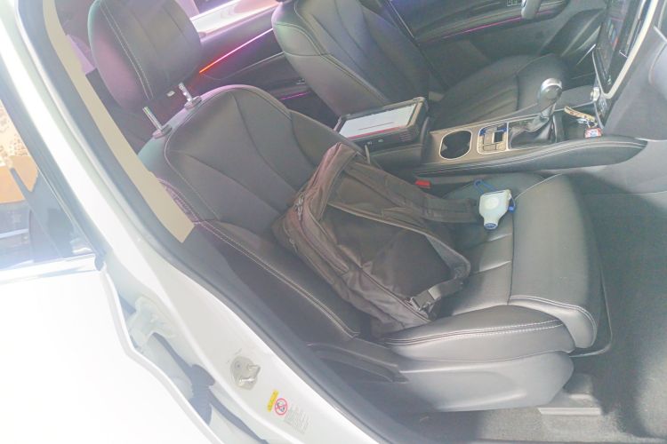 比亚迪 宋MAX 2017款 1.5T 自动智联精英型 7座局部细节41