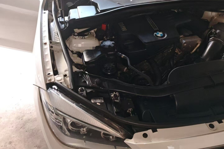 宝马X1 2014款 xDrive20i 运动设计套装局部细节9006