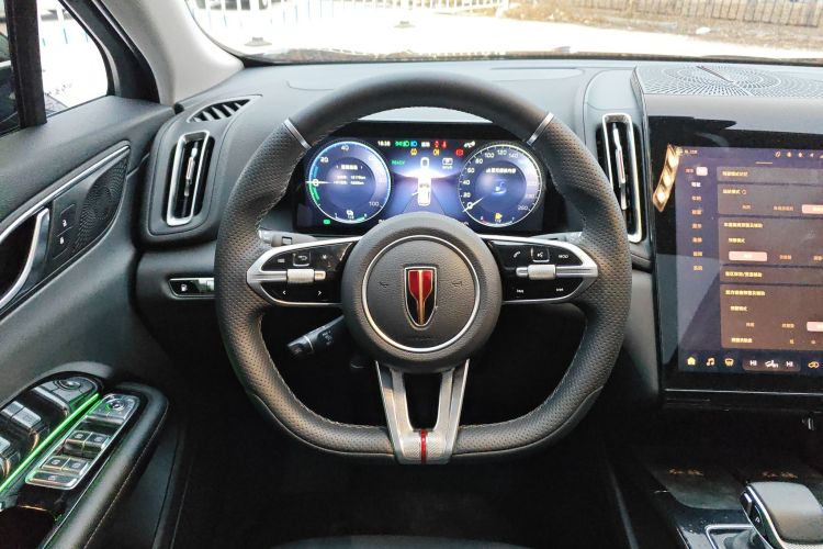 红旗HS3 PHEV 2024款 PHEV 115km 劲为版中控内饰13