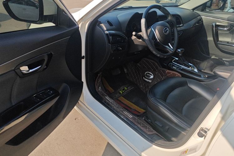 广汽传祺 传祺GA6 2016款 235T DCT精英版中控内饰7003