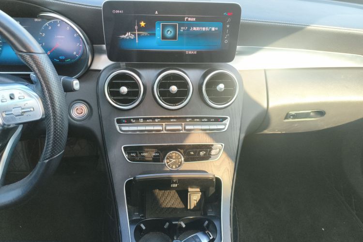 奔驰C级 2020款 改款 C 260 L 运动版中控内饰16