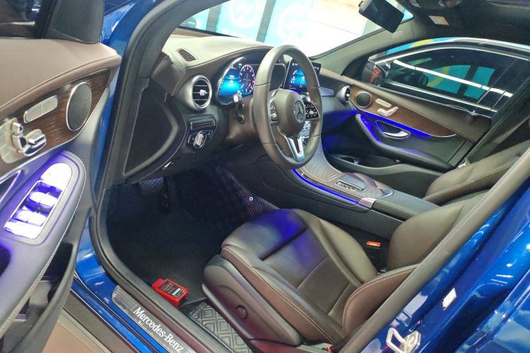 奔驰GLC 2022款 改款二 GLC 260 L 4MATIC 豪华型中控内饰7003