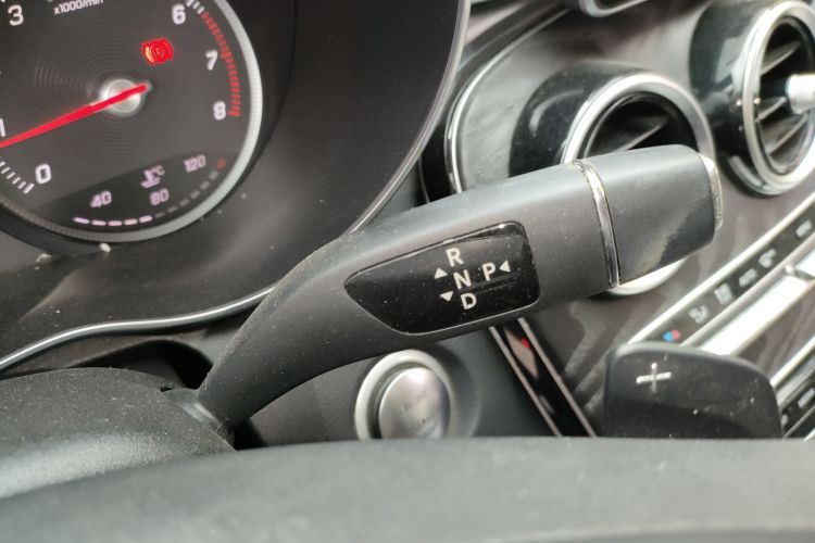 奔驰C级 2016款 C 200 L 运动型局部细节18