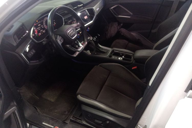 奥迪Q3 2019款 45 TFSI quattro 豪华动感型局部细节19