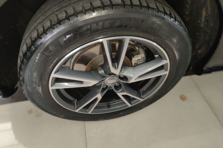 奥迪Q5L 2018款 45 TFSI 尊享时尚型 国VI车身外观6008