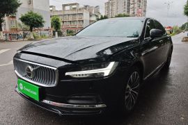 沃尔沃S90 2022款 B5 智逸豪华版