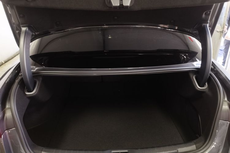 领克03 2023款 1.5TD DCT劲Pro机舱底盘23