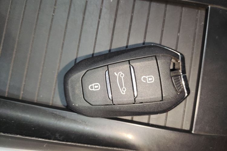 标致408X 2023款 魅力版中控内饰11