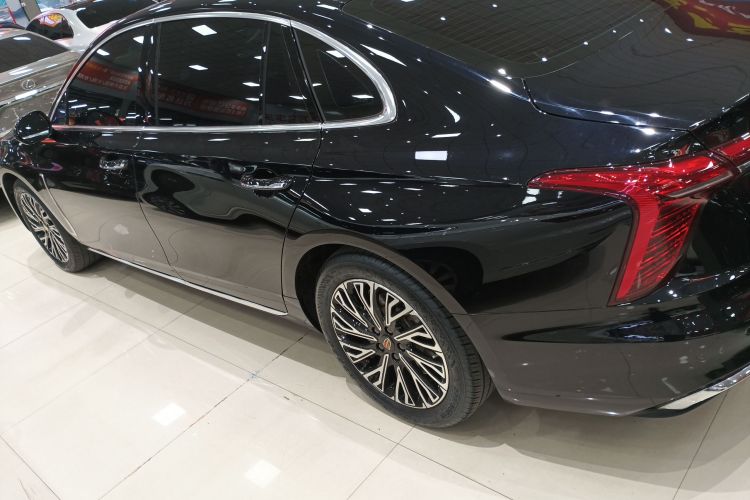 红旗H5 2024款 2.0T 自动智联旗畅版车身外观6003