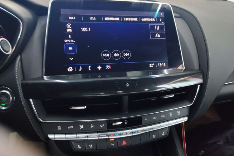 凯迪拉克CT5 2022款 28T 豪华型（标准版）中控内饰16