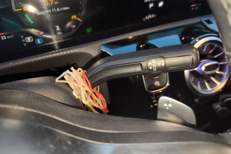 奔驰A级 2020款 A 200 L 运动轿车中控内饰18