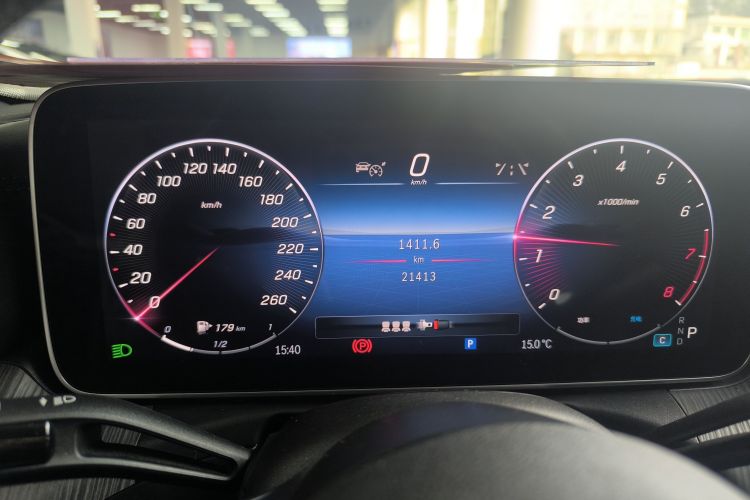 奔驰C级 2024款 改款 C 200 L 运动版中控内饰14