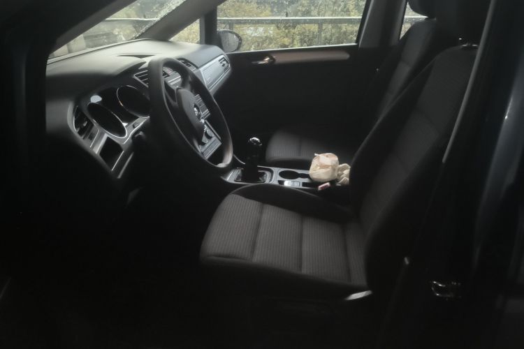 大众 2018款 途安L 1.6L 手动风尚版中控内饰19