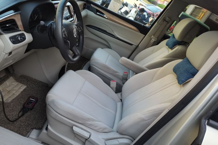 别克GL8 2017款 ES 28T 舒适型 国V局部细节19