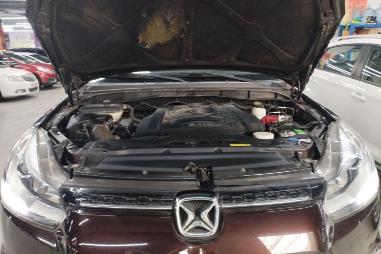 江铃 驭胜S350 2016款 2.0T 自动两驱汽油豪华版5座机舱底盘24