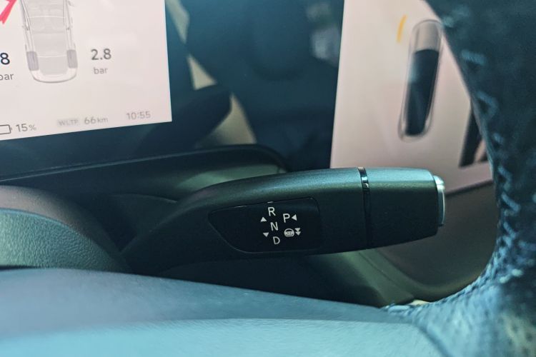 小鹏P7 2022款 480N+中控内饰18