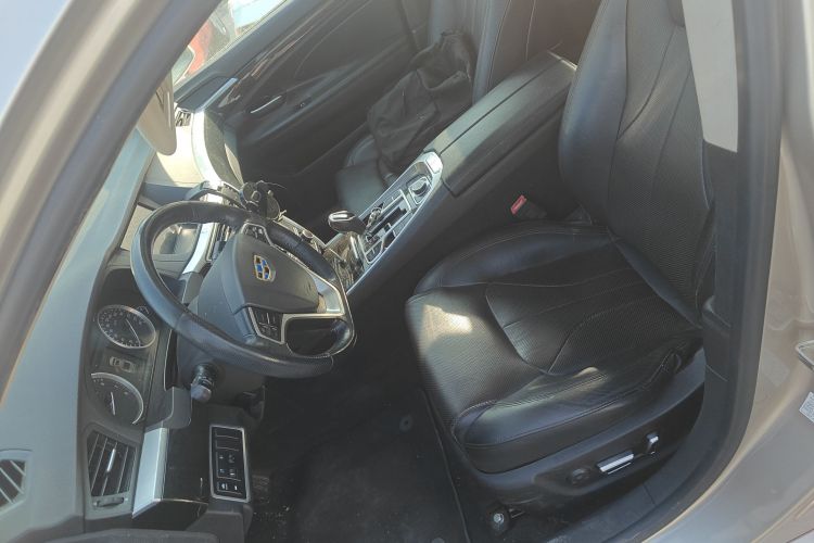 吉利汽车 博瑞 2015款 2.4L 舒适型中控内饰19