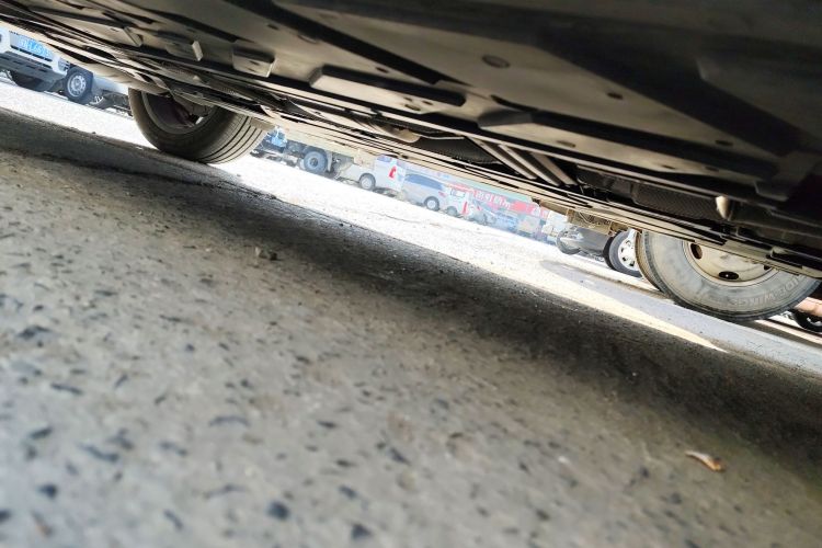 奔驰GLB 2023款 GLB 220 时尚型局部细节9001