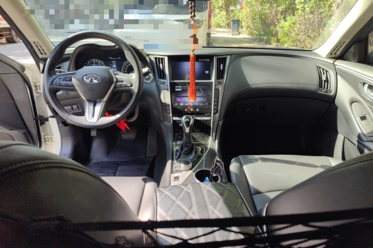 英菲尼迪Q50L 2022款 2.0T 舒适版中控内饰12