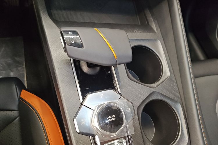 长安UNI-V 2024款 1.5T 高能版中控内饰18