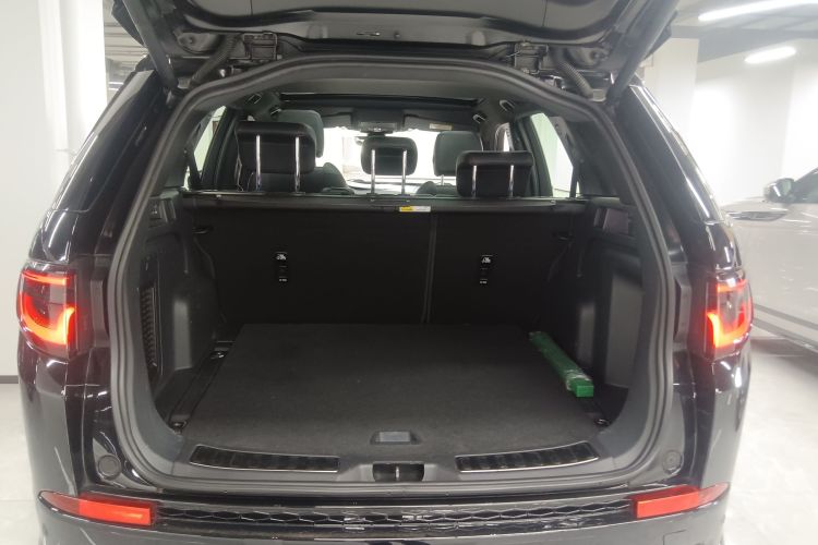 路虎 发现运动版 2020款 249PS R-Dynamic 性能版机舱底盘23