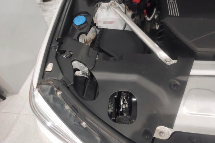 宝马X3 2021款 xDrive25i M运动套装机舱底盘25