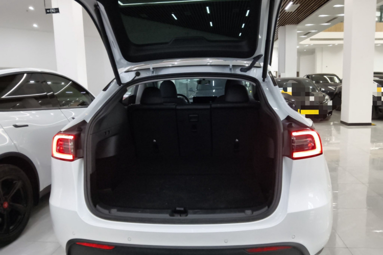 特斯拉 Model Y 2022款 改款 长续航全轮驱动版局部细节23